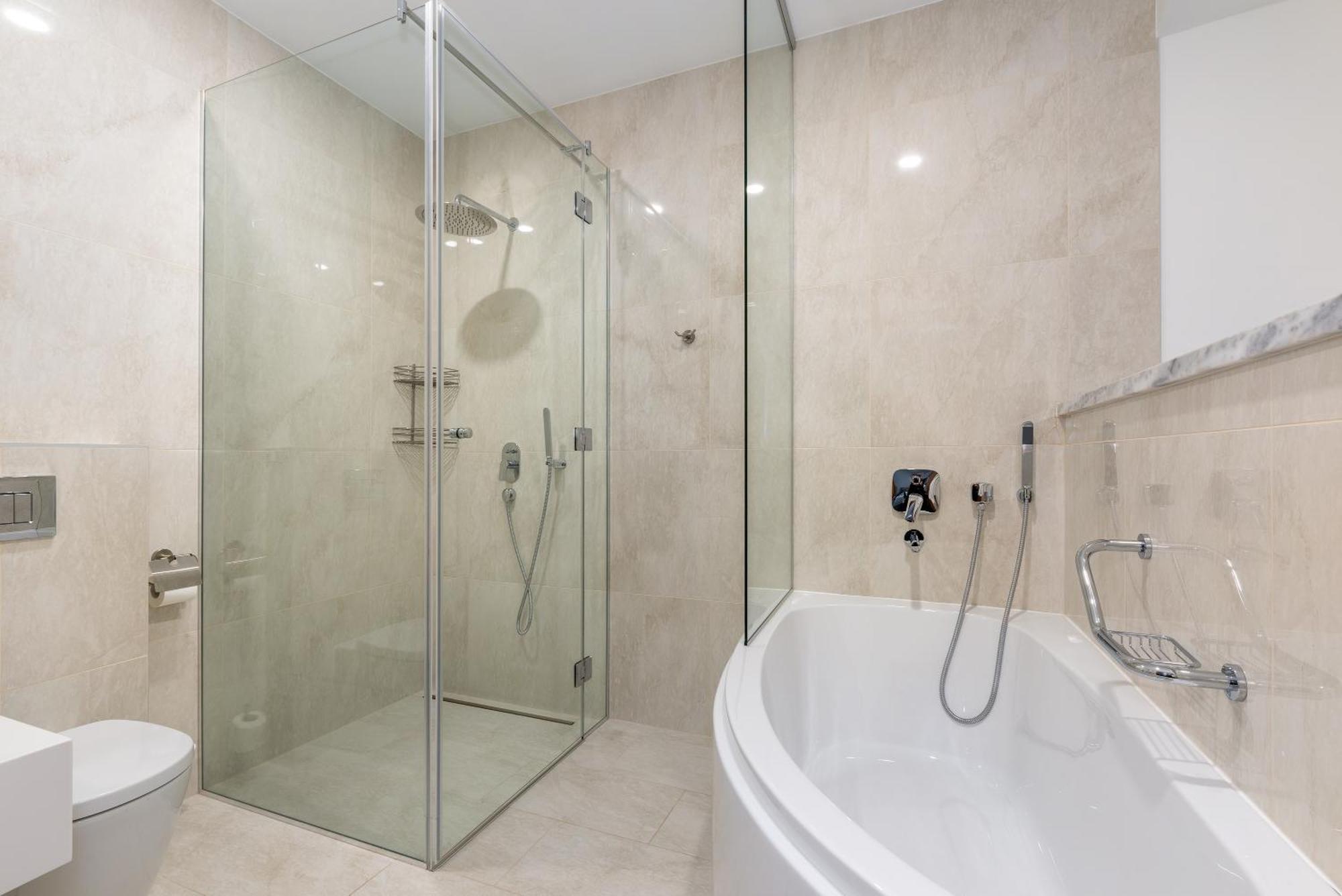 The Manor Sports & Spa Torva Экстерьер фото